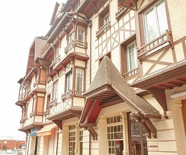 - Centre - Les Vagues De L'atlantide Etretat